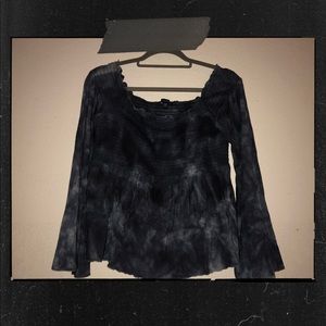 🌑AE midnight off the shoulder top🌑